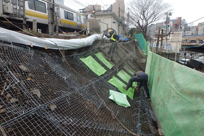 のり面補修工事 イメージ1